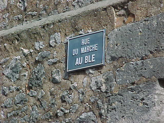 215 - RUE DU MARCHE AU BLE.jpg